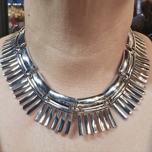 Monet 1950s Collar Silvertone Necklace, 13-16 Inches